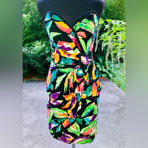 After Five by Julie Duroché floral strapless dress. Vintage trending spring 2025 - Picture 5 of 5